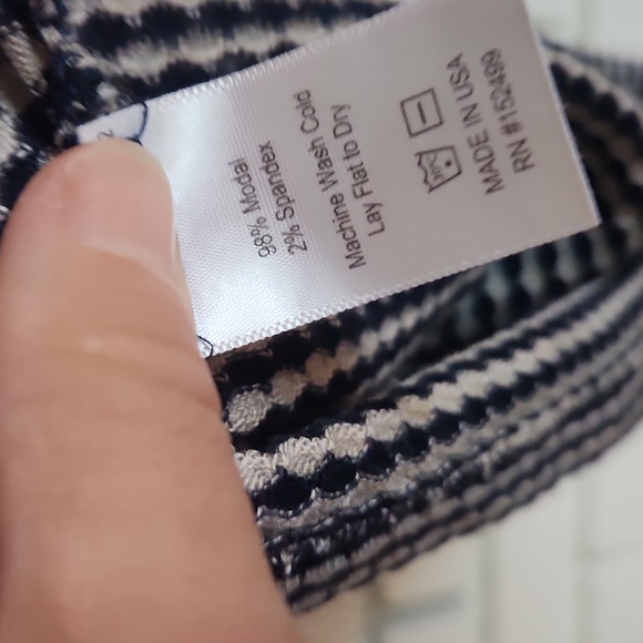 Amour Vert Puff Sleeve Top XS - Picture 4 of 4